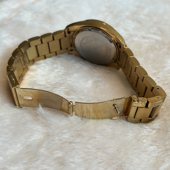 Michael Kors gold and rhinestones MK 5166 watch - Picture 6 of 6